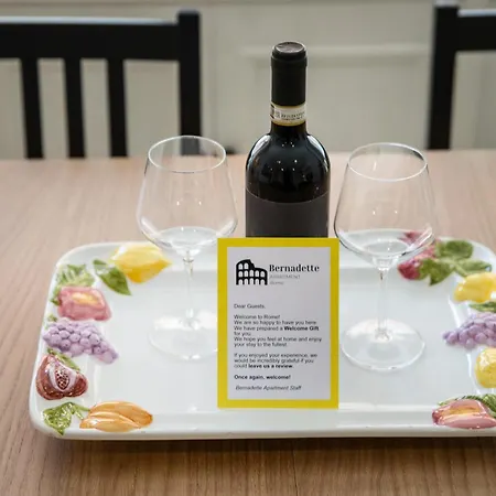 Bernadette - Vaticano Area Apartamento *