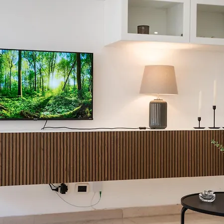 Bernadette - Vaticano Area