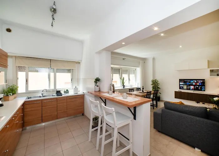 Bernadette - Vaticano Area