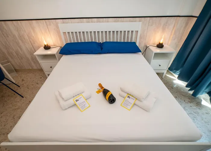 Bernadette - Vaticano Area * Roma