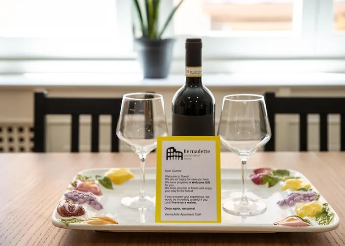 Bernadette - Vaticano Area Roma